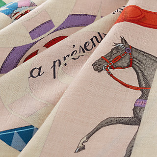 eperon-d-or-et-tenues-de-jour-